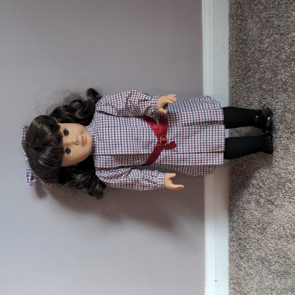 Samantha American girl doll with pleasant company clothes